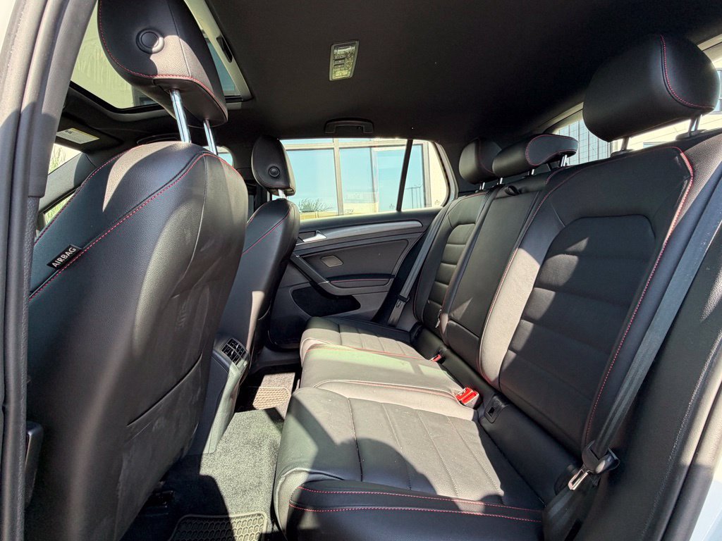 Used 2018 Volkswagen GTI SE w/ SE Leather Package FWD image 10