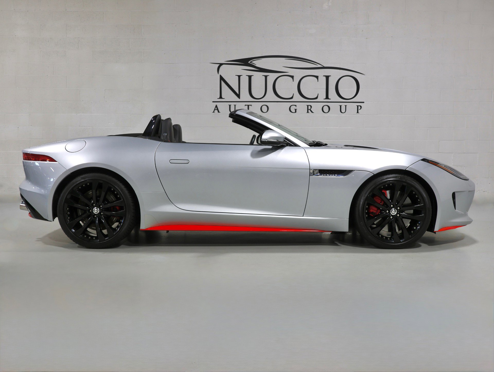 Used 2014 Jaguar F-TYPE S image 18