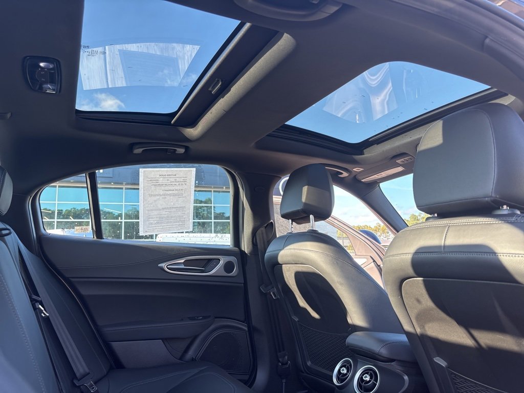 Used 2024 Alfa Romeo Giulia Ti image 23