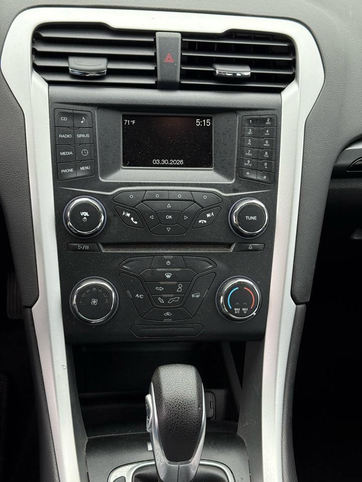 Used 2014 Ford Fusion SE w/ Equipment Group 201A image 17