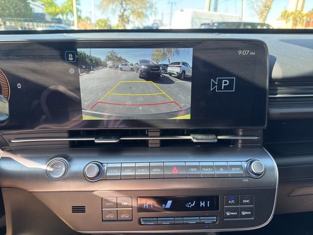 Used 2025 Hyundai Kona SEL image 17
