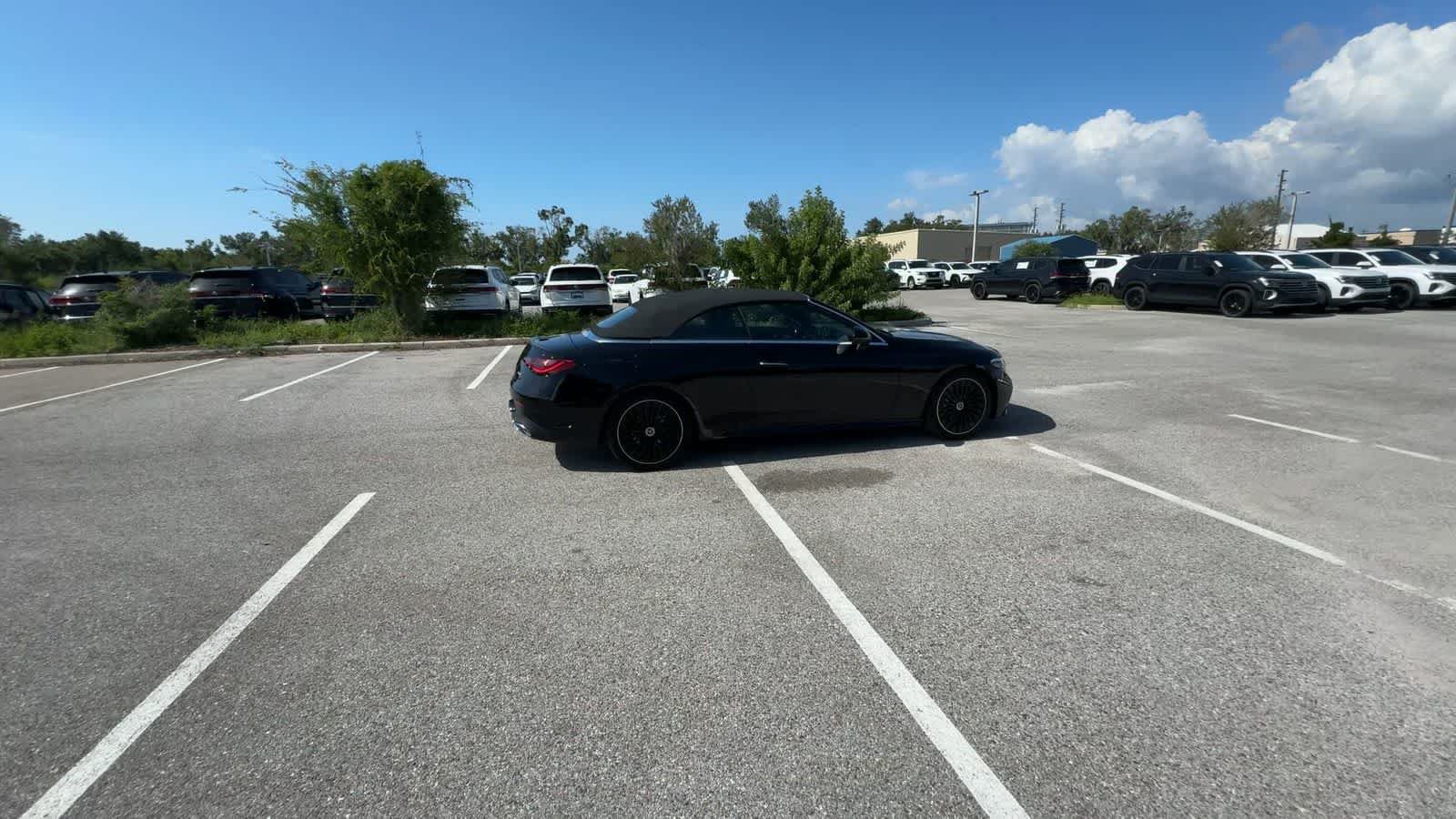 Used 2025 Mercedes-Benz CLE 300 4MATIC Cabriolet image 8