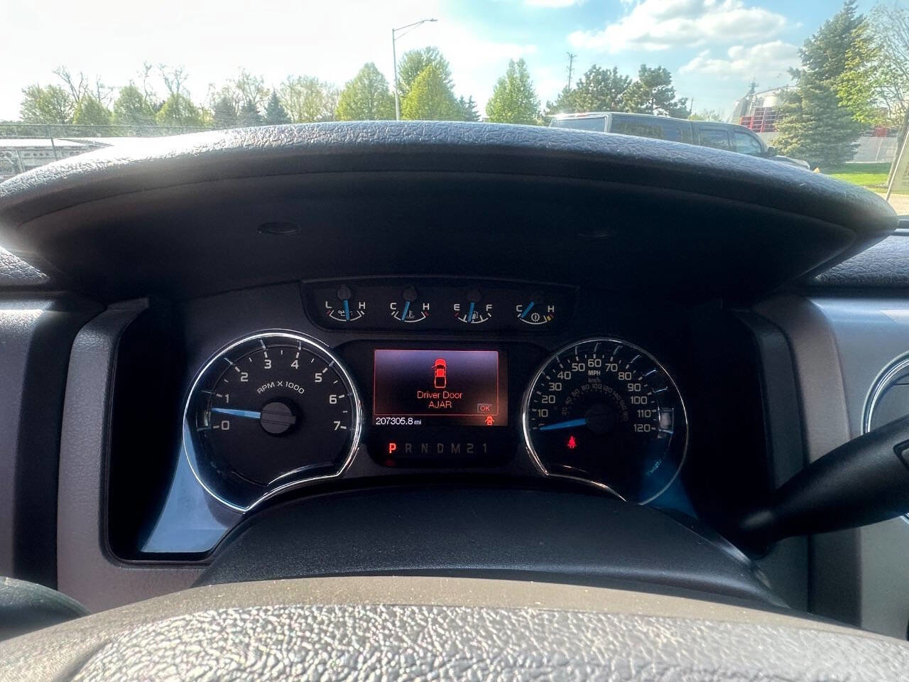 Used 2013 Ford F150 XLT w/ Luxury Equipment Group AWD/4WD image 3