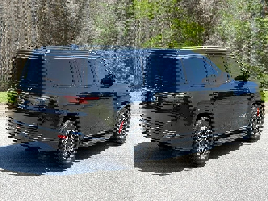 Used 2024 Jeep Wagoneer Series II w/ Convenience Group I image 15