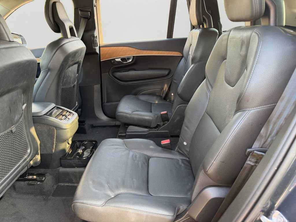 Used 2021 Volvo XC90 T6 Momentum AWD/4WD image 12