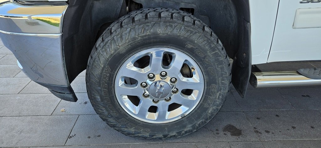 Used 2013 Chevrolet Silverado 3500 LT w/ Interior Plus Package image 8