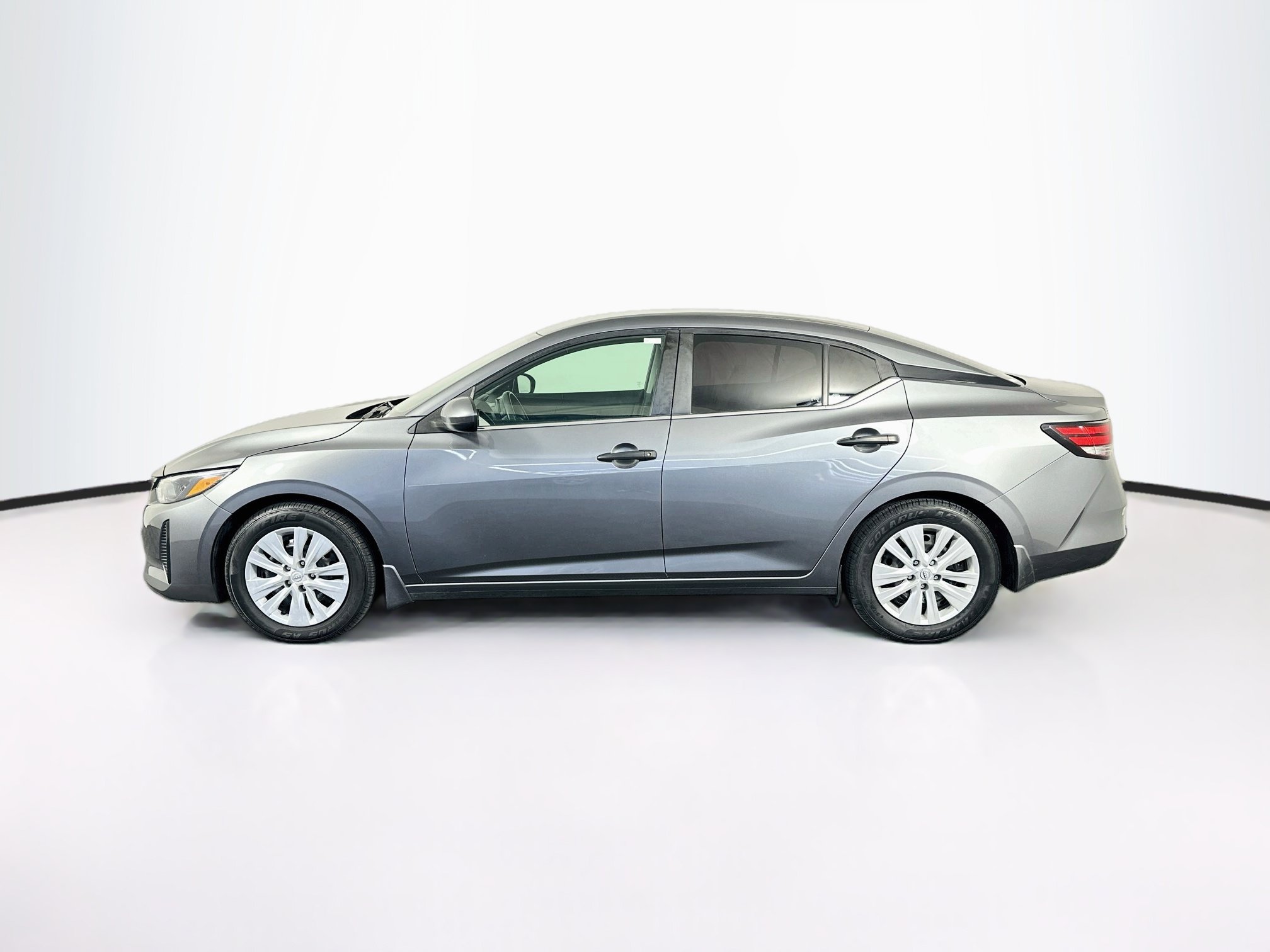 Used 2024 Nissan Sentra S FWD image 4