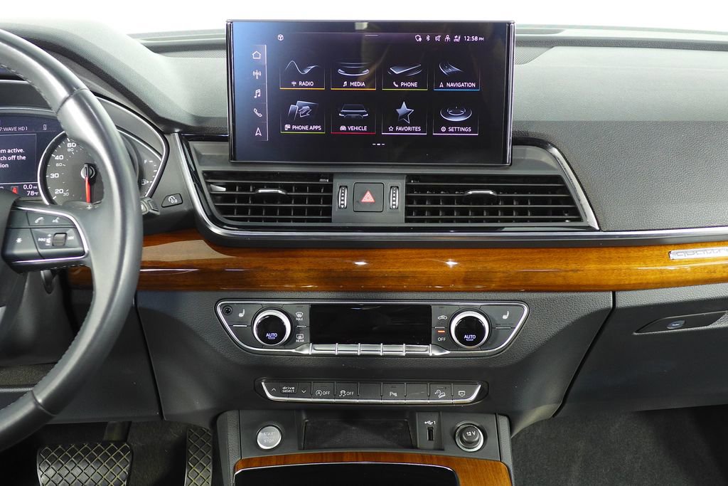 Used 2023 Audi Q5 2.0T Premium AWD/4WD image 25
