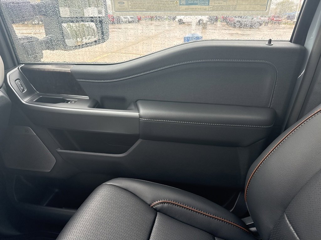 New 2026 Ford F350 Lariat image 23