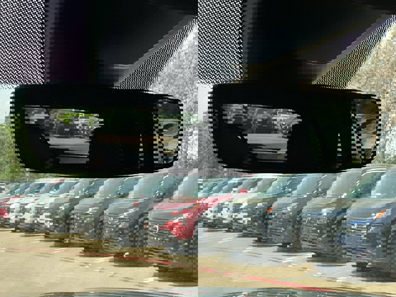 Used 2025 Volkswagen Atlas Cross Sport SE image 27