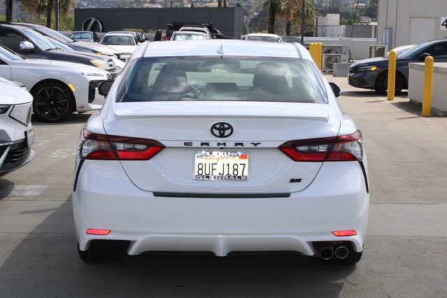 Used 2021 Toyota Camry SE w/ Carpet Mat Package (TMS) image 19