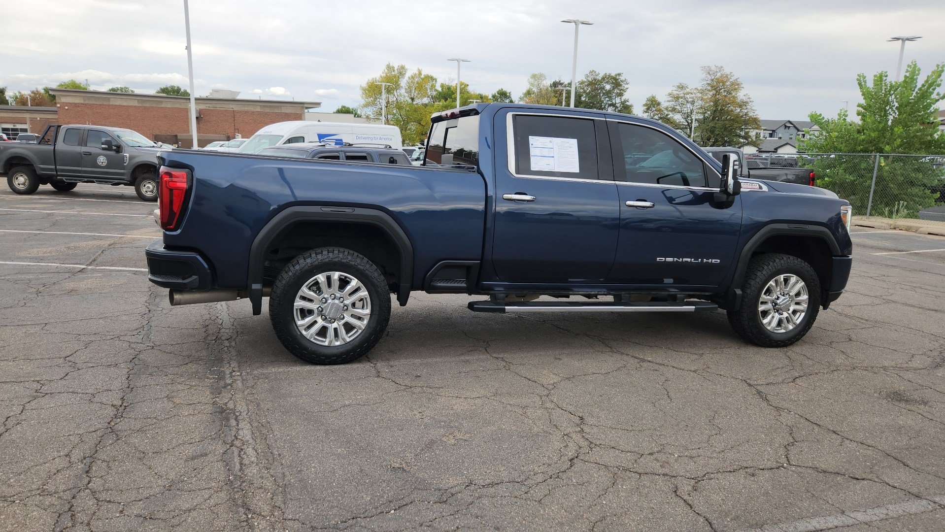 Used 2021 GMC Sierra 2500 Denali w/ Denali Ultimate Package AWD/4WD image 13