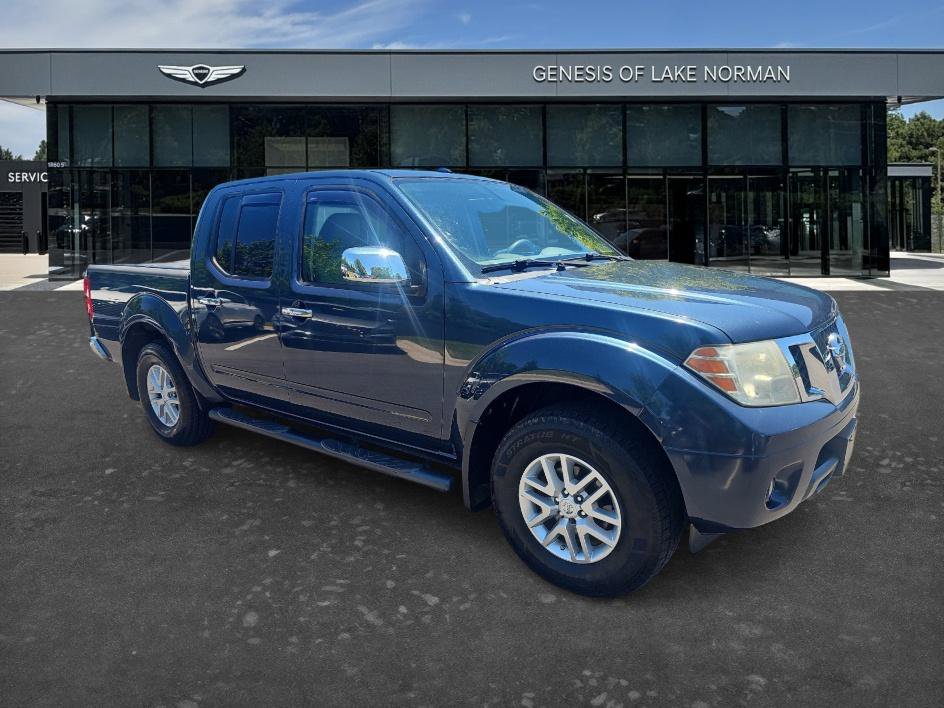 Used 2015 Nissan Frontier SV w/ SV Value Truck Package AWD/4WD image 3