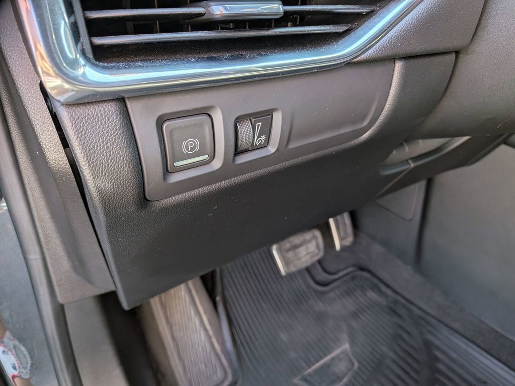 Used 2019 Cadillac XT4 Sport FWD image 12