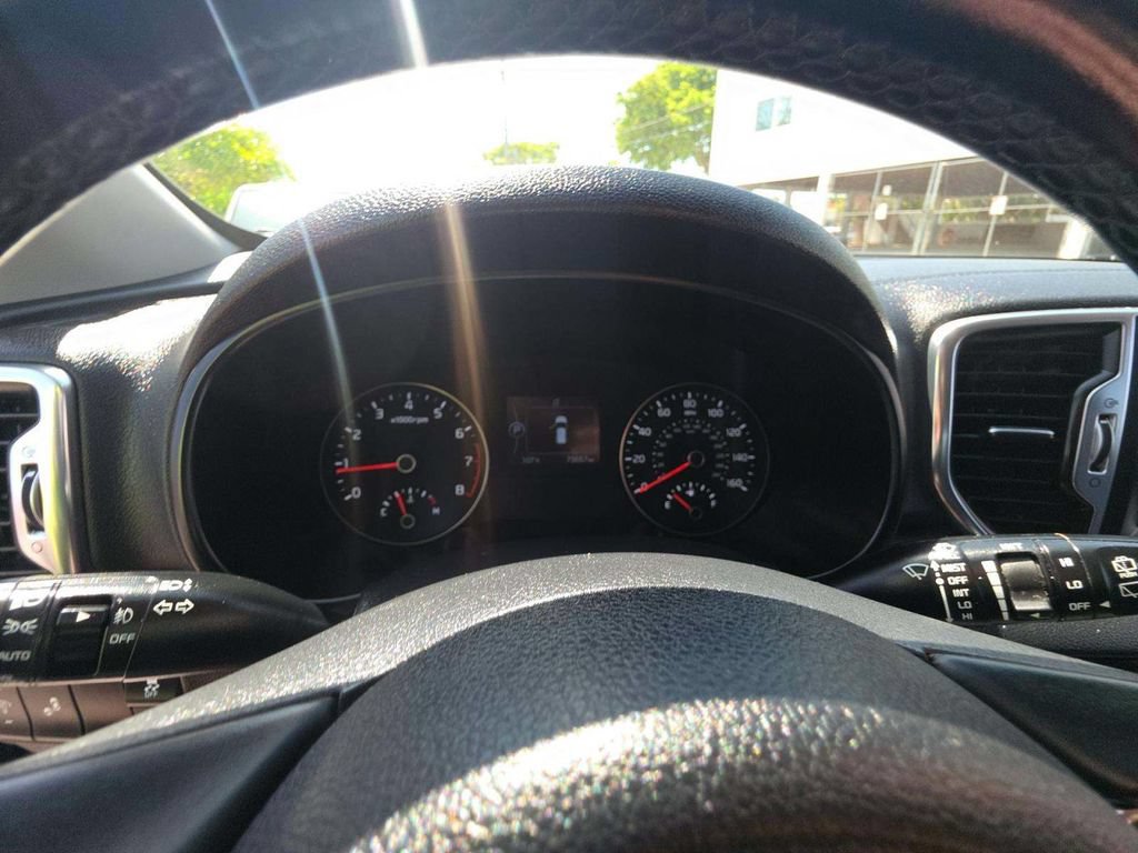 Used 2018 Kia Sportage EX w/ EX Premium Package AWD/4WD image 9