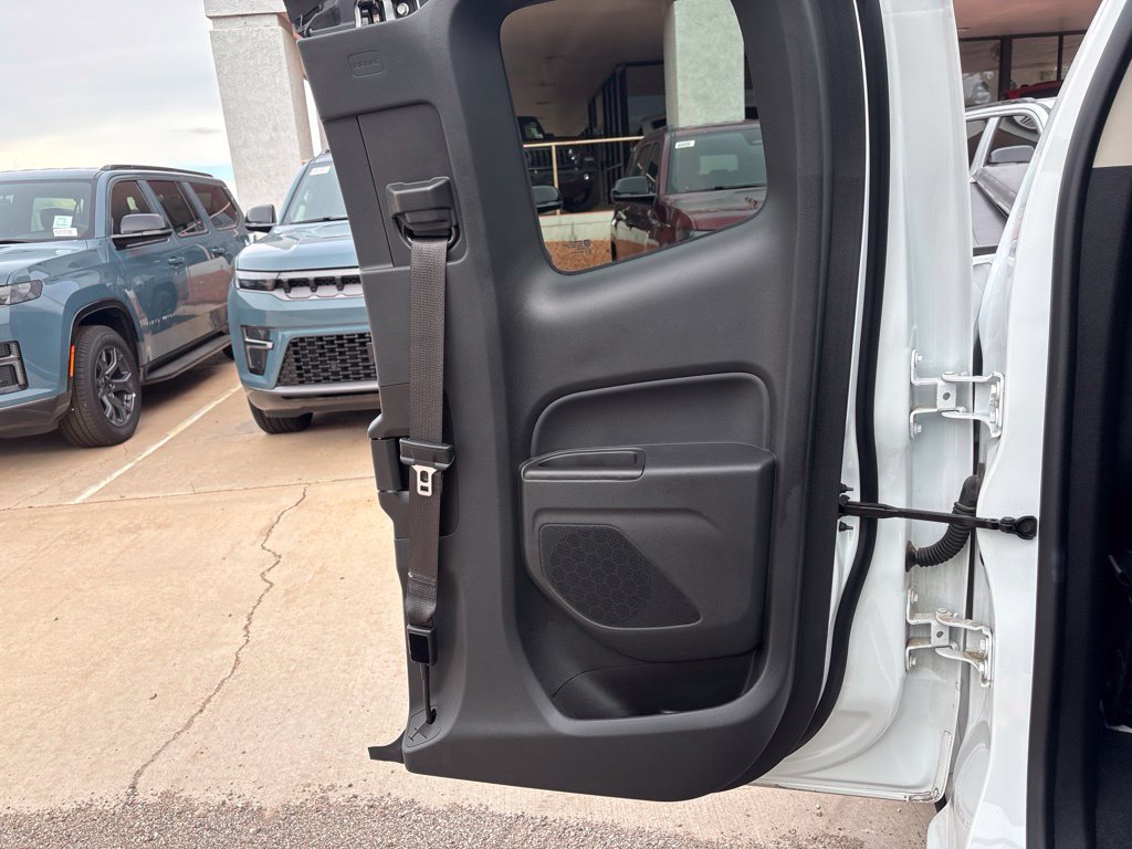 Used 2022 GMC Canyon Elevation w/ Trailering Package RWD image 25
