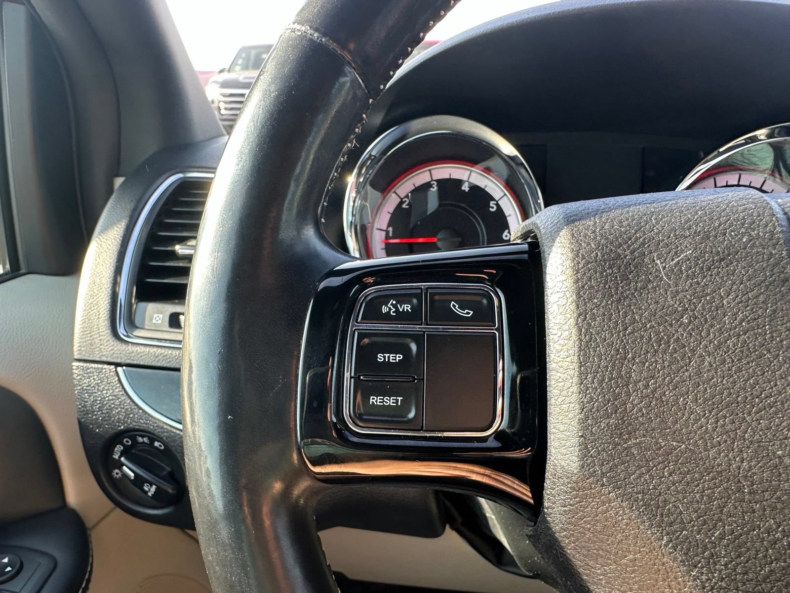 Used 2020 Dodge Grand Caravan SXT w/ Driver Convenience Group FWD image 56