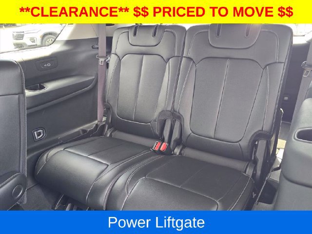 Used 2023 Jeep Grand Cherokee L Limited w/ Black Appearance Package AWD/4WD image 19