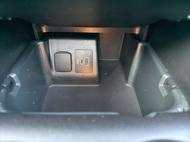 Used 2025 Ford Explorer ST image 37