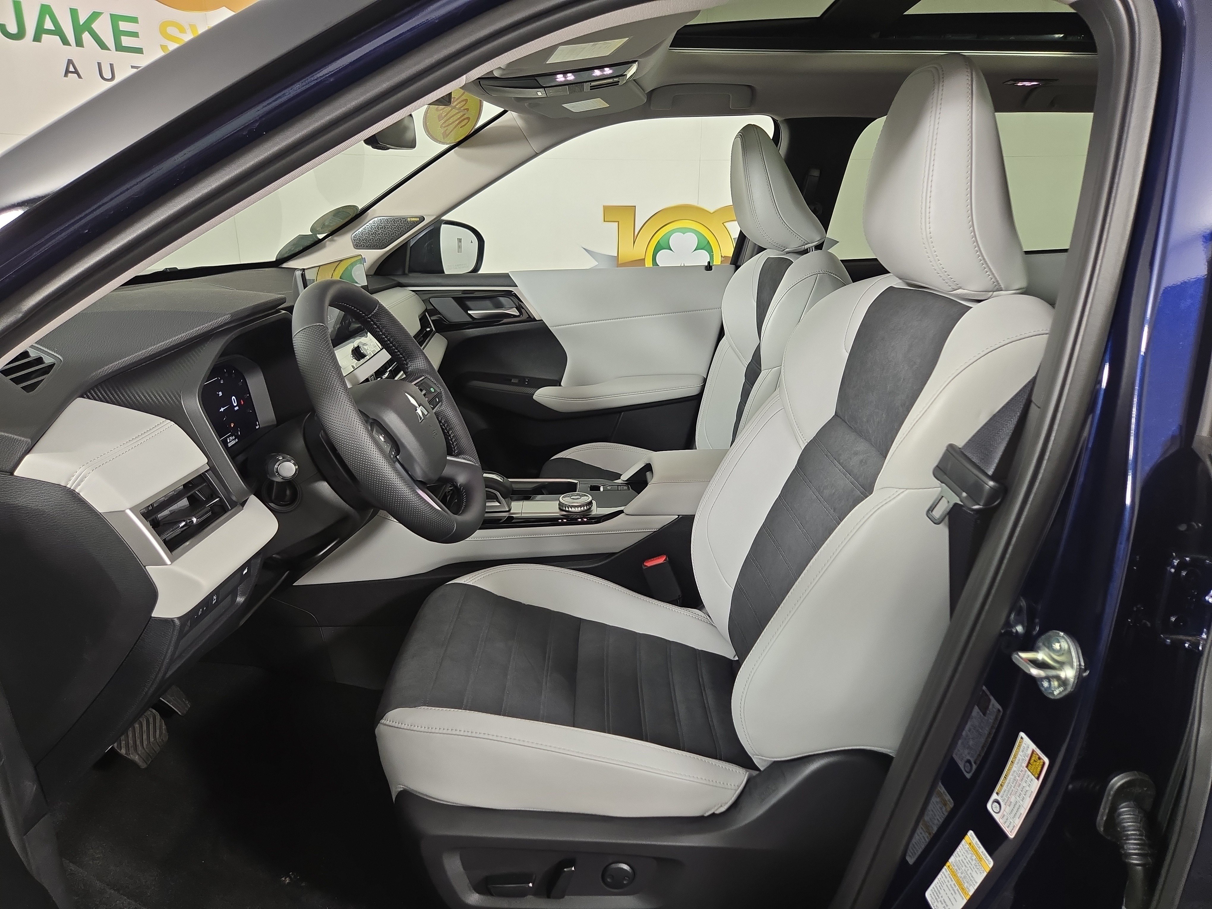 New 2026 Mitsubishi Outlander SE AWD/4WD image 10