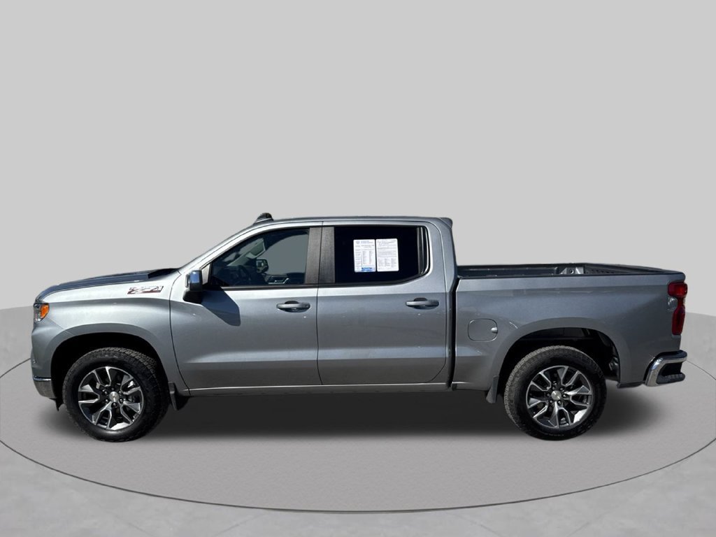 Used 2025 Chevrolet Silverado 1500 LT w/ Z71 Off-Road Package AWD/4WD image 4