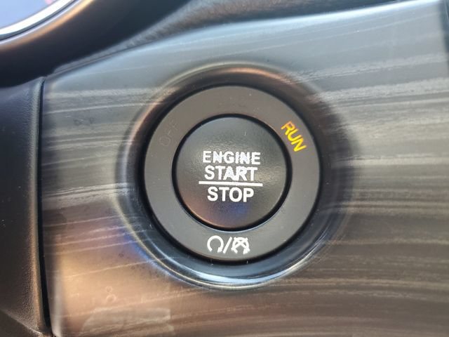 Used 2019 Jeep Grand Cherokee Laredo RWD image 24