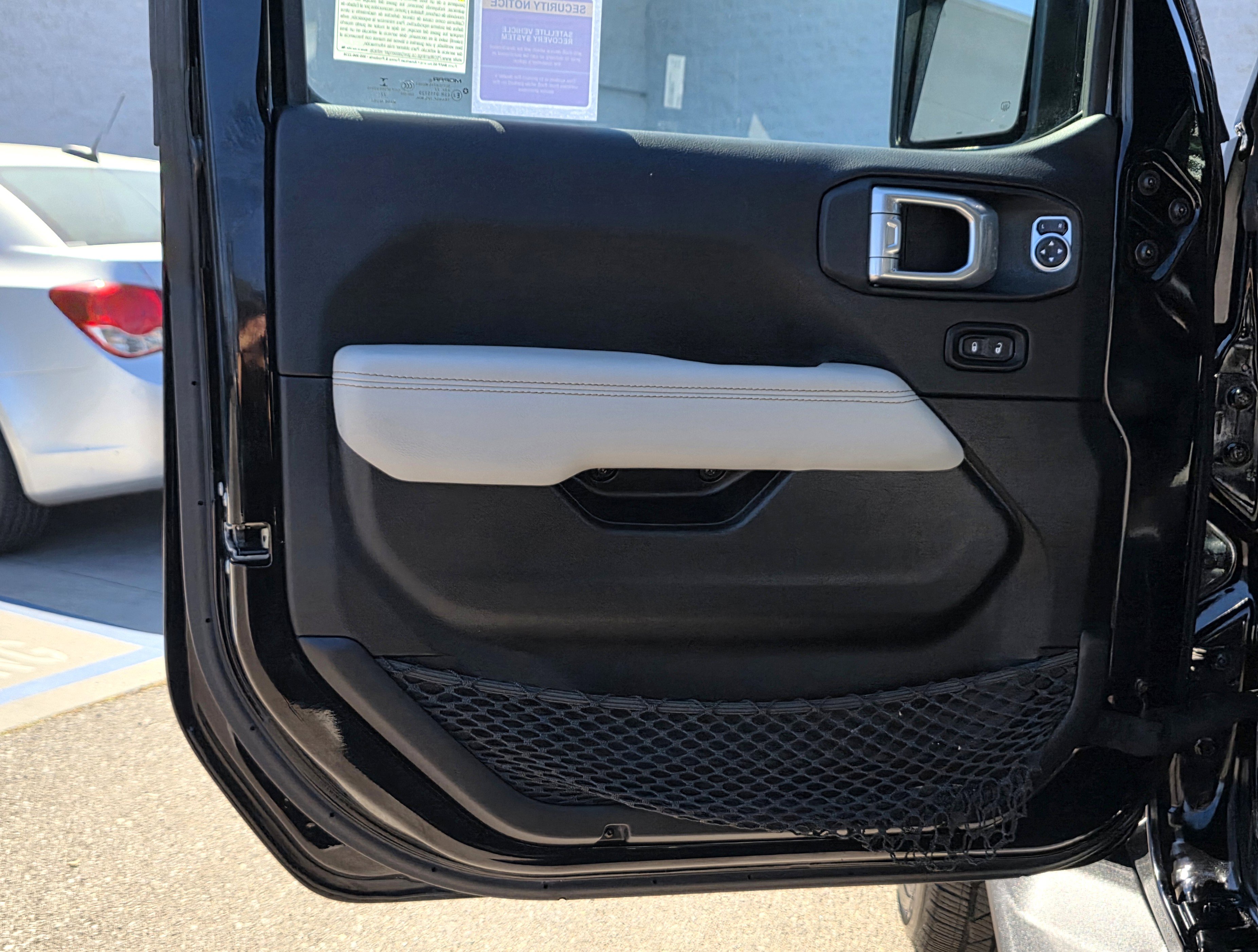 Certified 2023 Jeep Gladiator Overland image 11