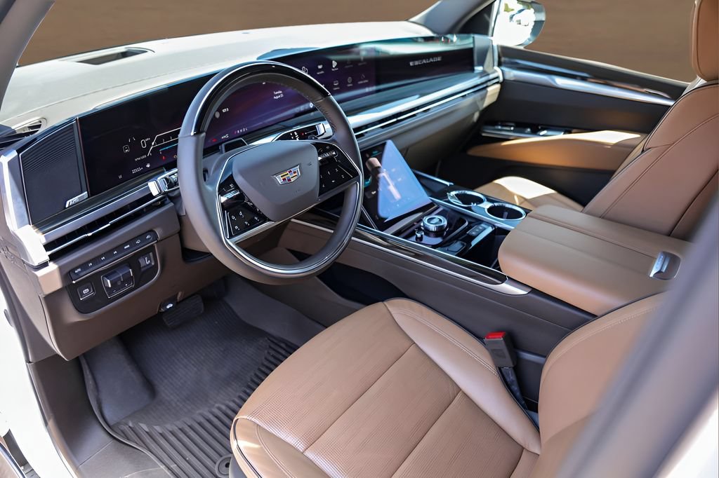 Certified 2025 Cadillac Escalade ESV Premium Luxury w/ Touring Package AWD/4WD image 10