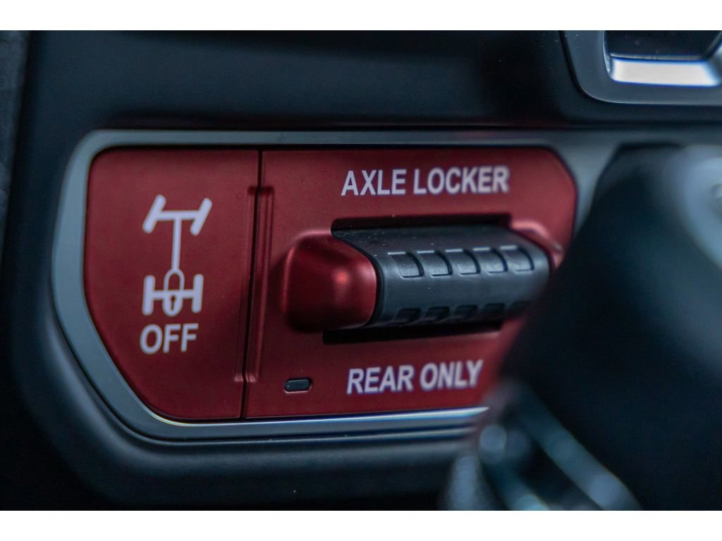 Used 2024 Jeep Gladiator Sport image 25