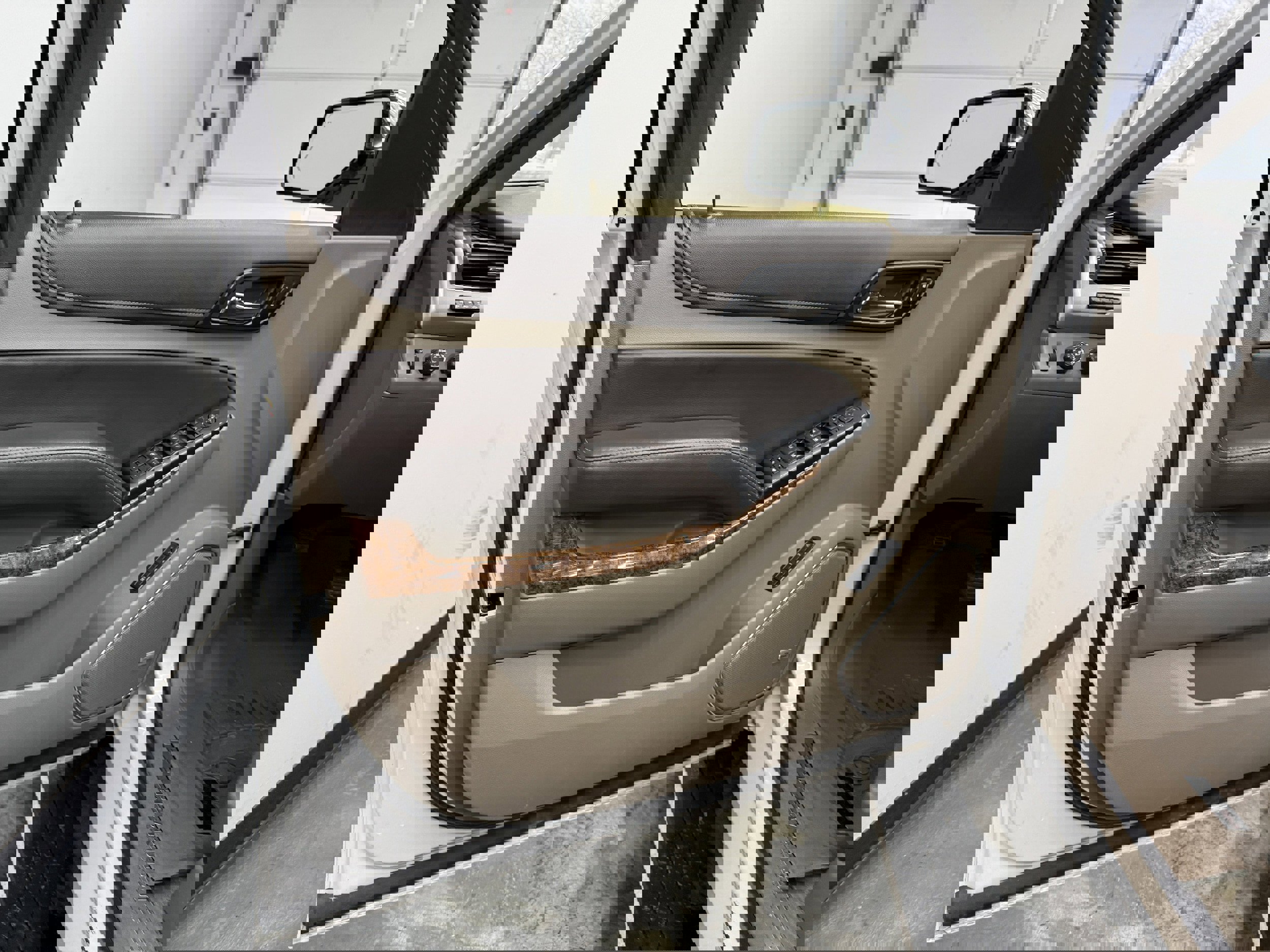 Used 2017 Chevrolet Suburban Premier image 10