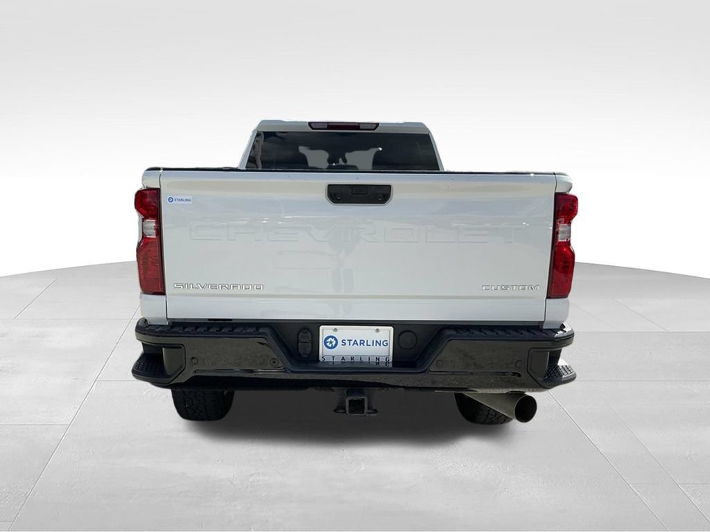 Used 2025 Chevrolet Silverado 2500 Custom w/ Custom Value Package AWD/4WD image 7