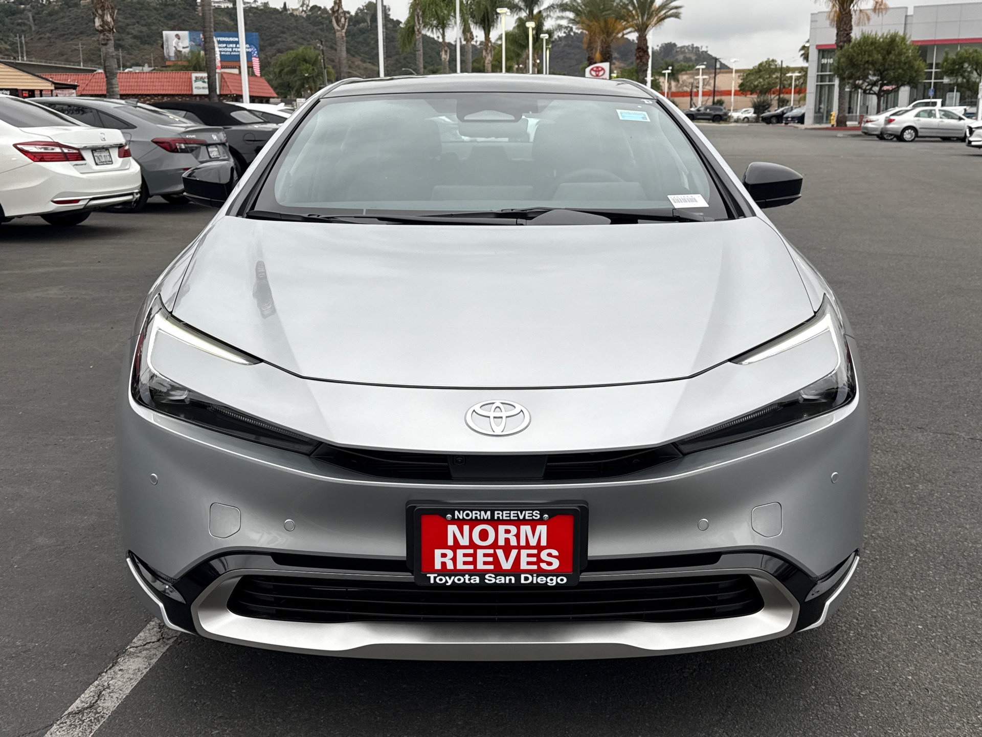 New 2026 Toyota Prius Plug-In Hybrid FWD image 6
