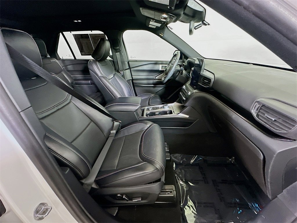 Used 2020 Ford Explorer ST w/ ST Street Pack image 12