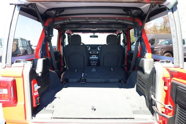 Used 2021 Jeep Wrangler Unlimited Sahara w/ Safety Group image 31