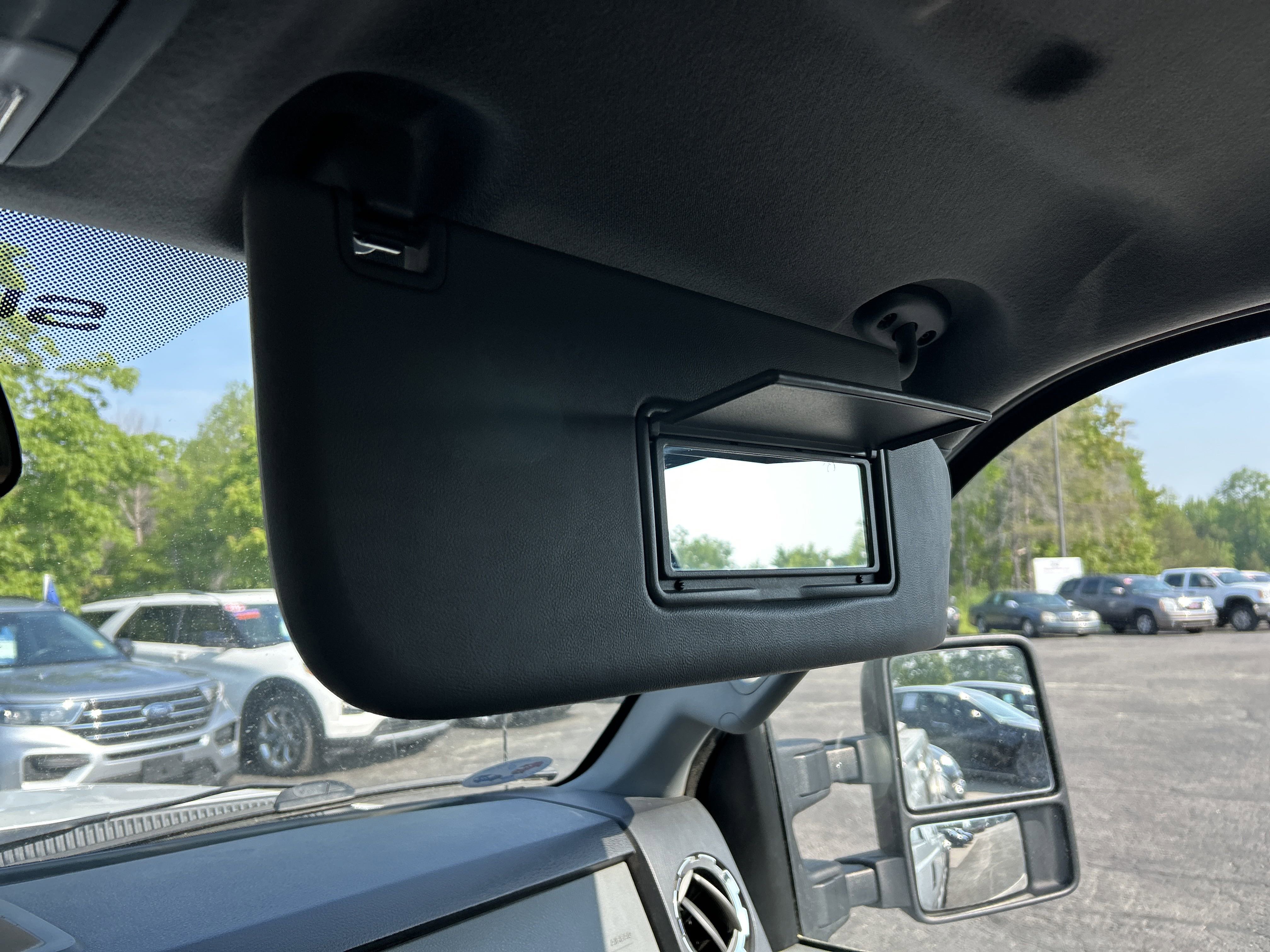 Used 2015 Ford F350 XLT image 32