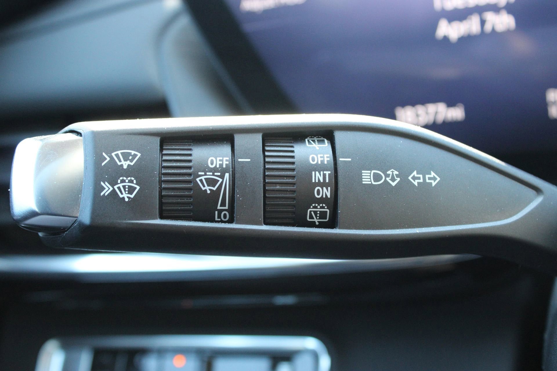 Used 2025 Buick Envision Preferred AWD/4WD image 29