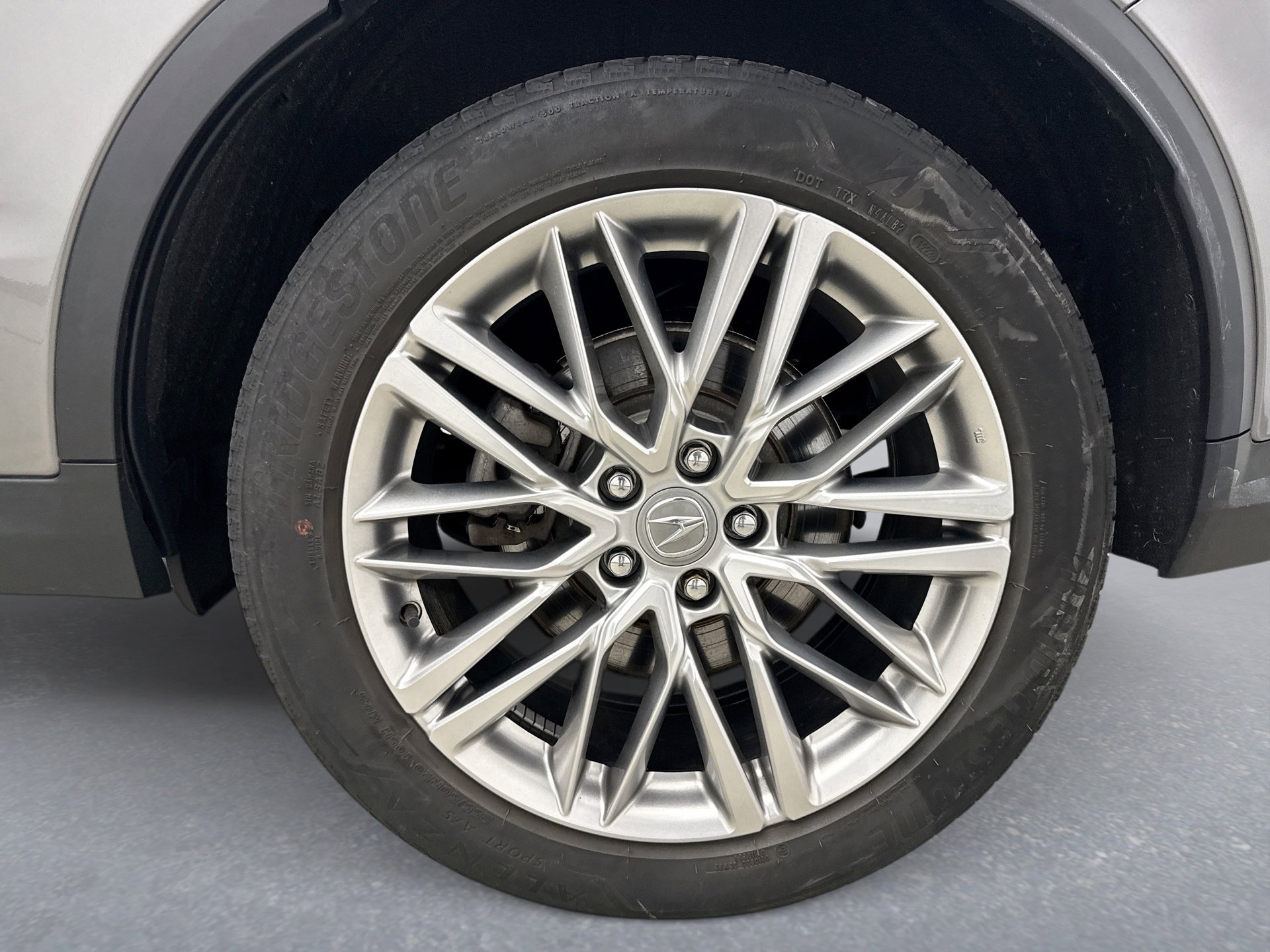 Used 2023 Acura MDX SH-AWD w/ Advance Package image 24