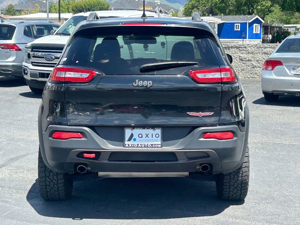 Used 2014 Jeep Cherokee Trailhawk w/ Leather Interior Group AWD/4WD image 6