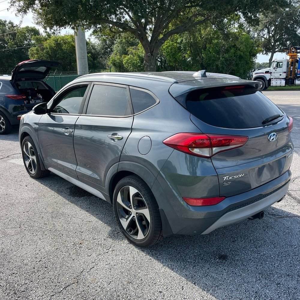 Used 2017 Hyundai Tucson Limited w/ Cargo Package FWD image 4