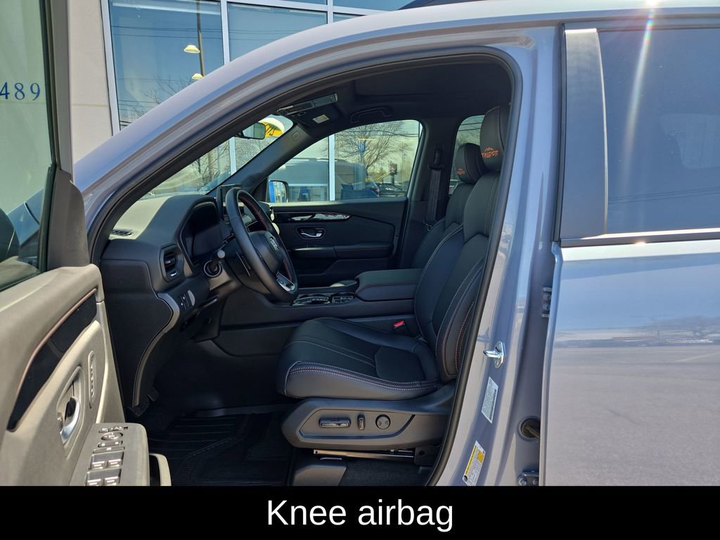 Certified 2026 Honda Pilot TrailSport image 14