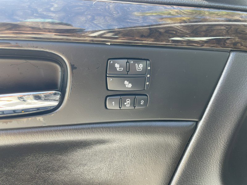 Used 2008 Cadillac DTS w/ Sun And Sound Package image 22