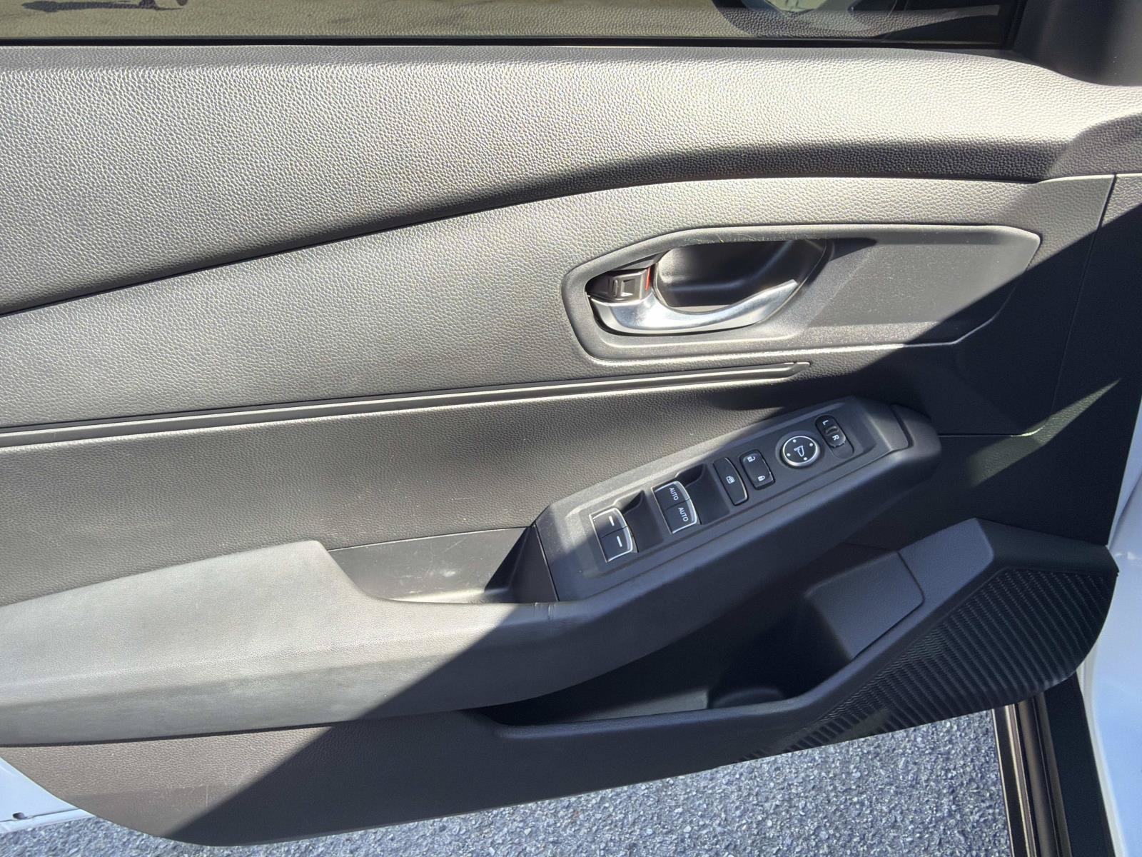 Used 2025 Honda Accord LX image 7