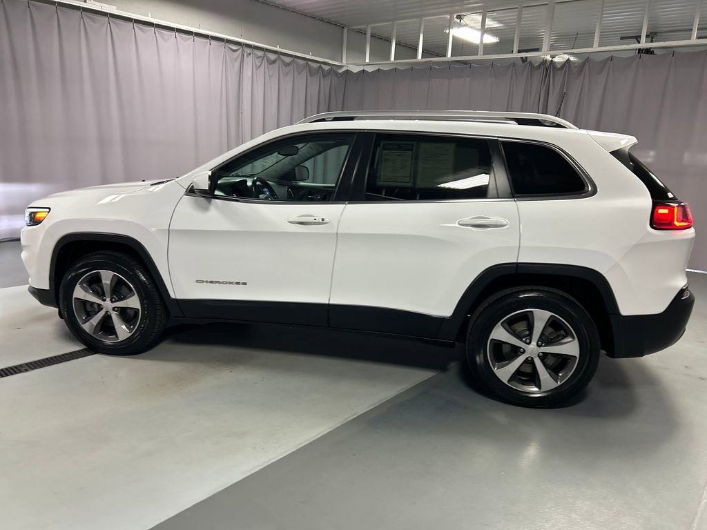 Used 2020 Jeep Cherokee Limited AWD/4WD image 4