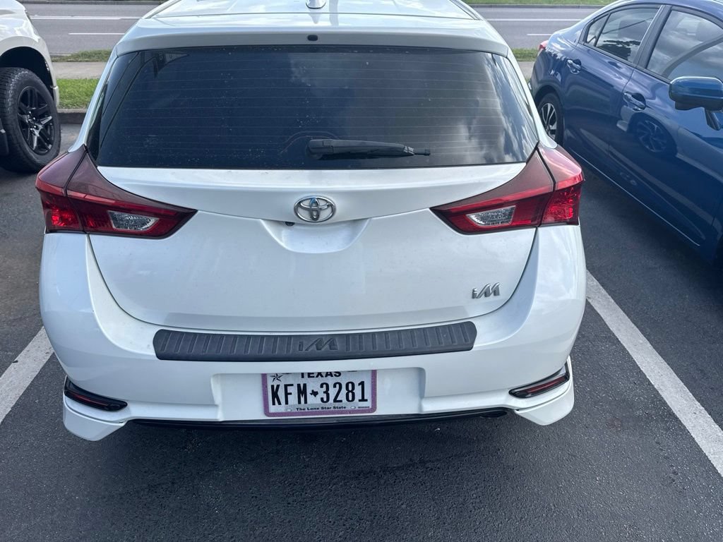 Used 2017 Toyota Corolla iM FWD image 4