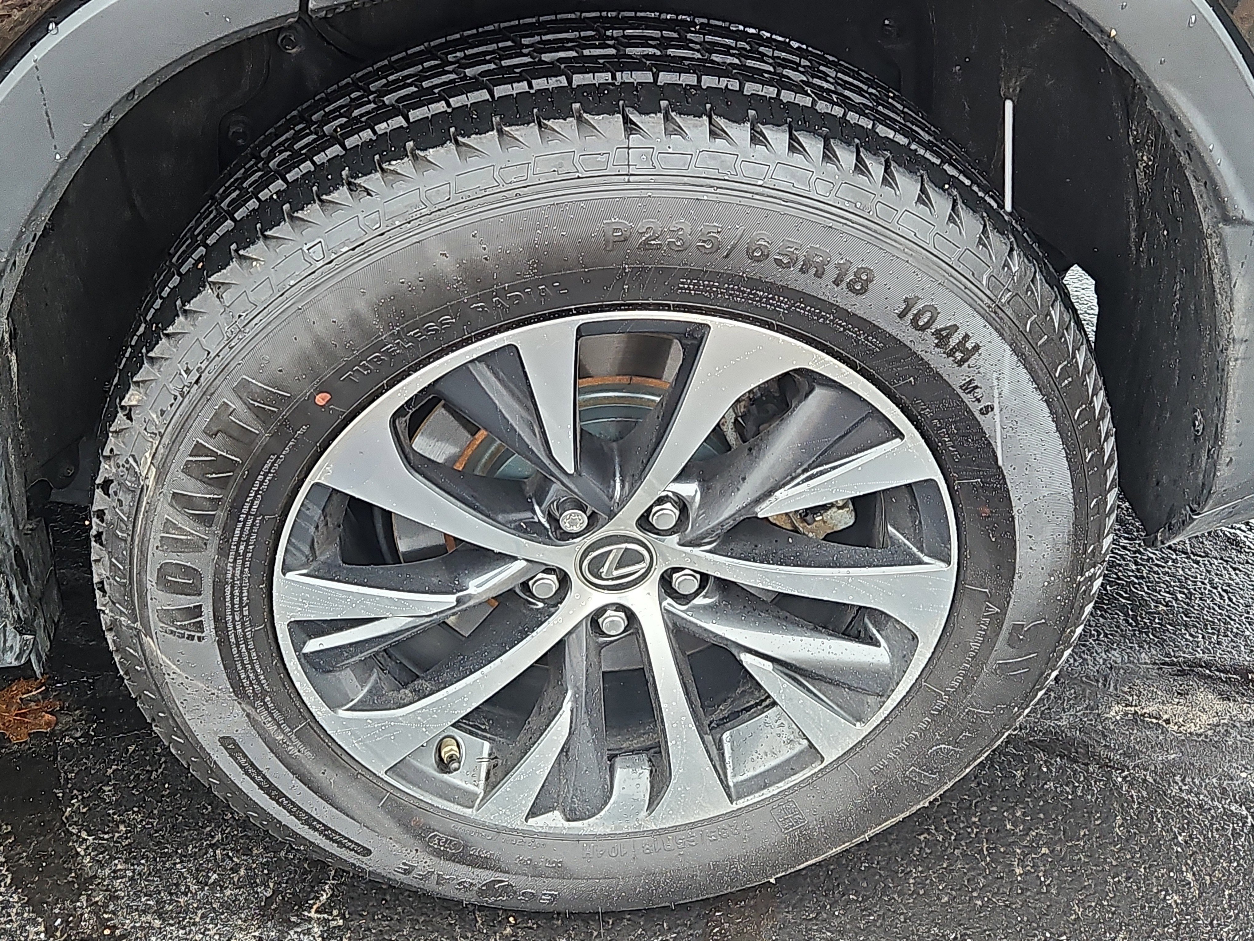 Used 2022 Lexus RX 350L Premium w/ Premium Package image 28