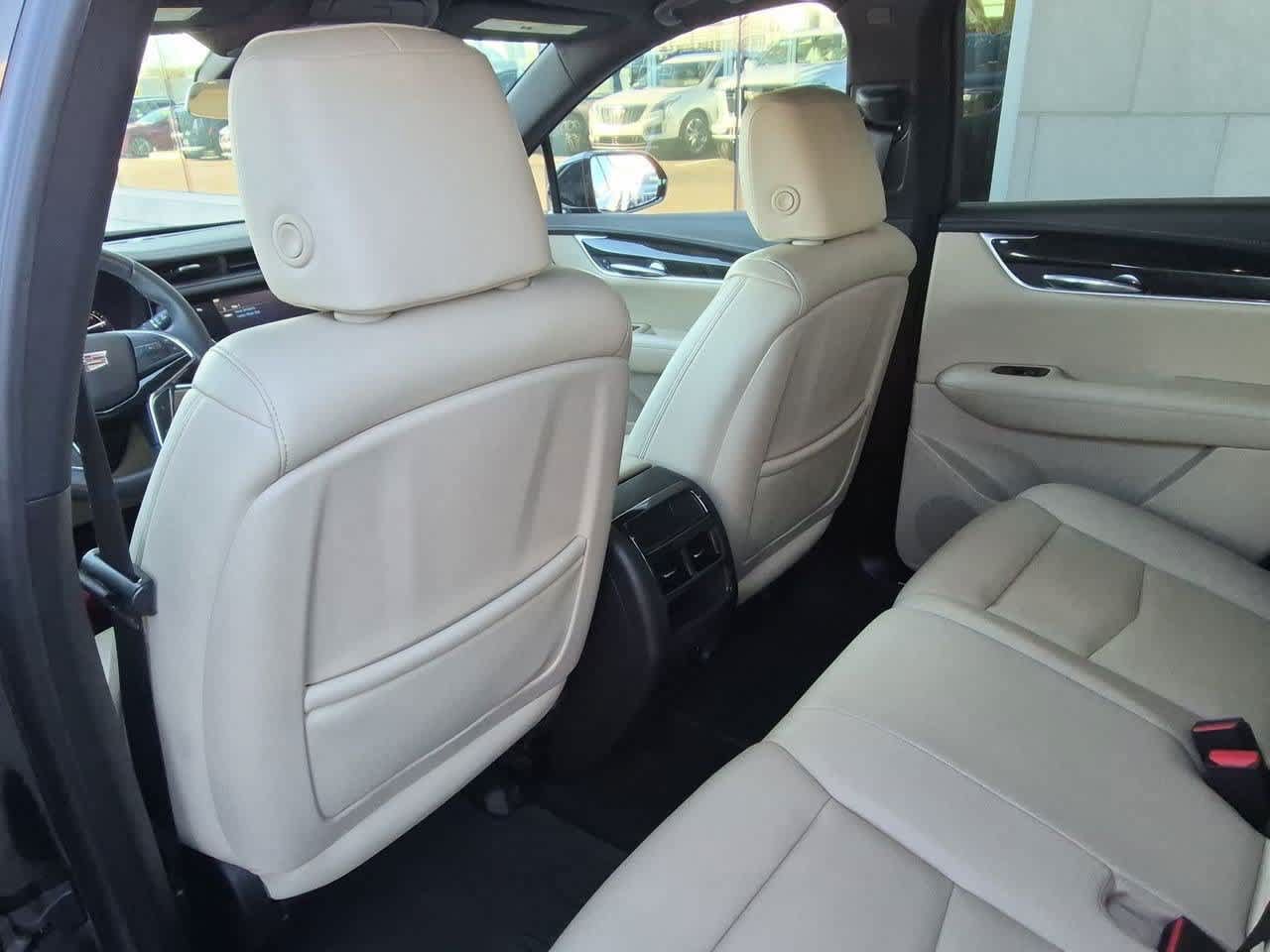 Used 2018 Cadillac XT5 AWD image 18