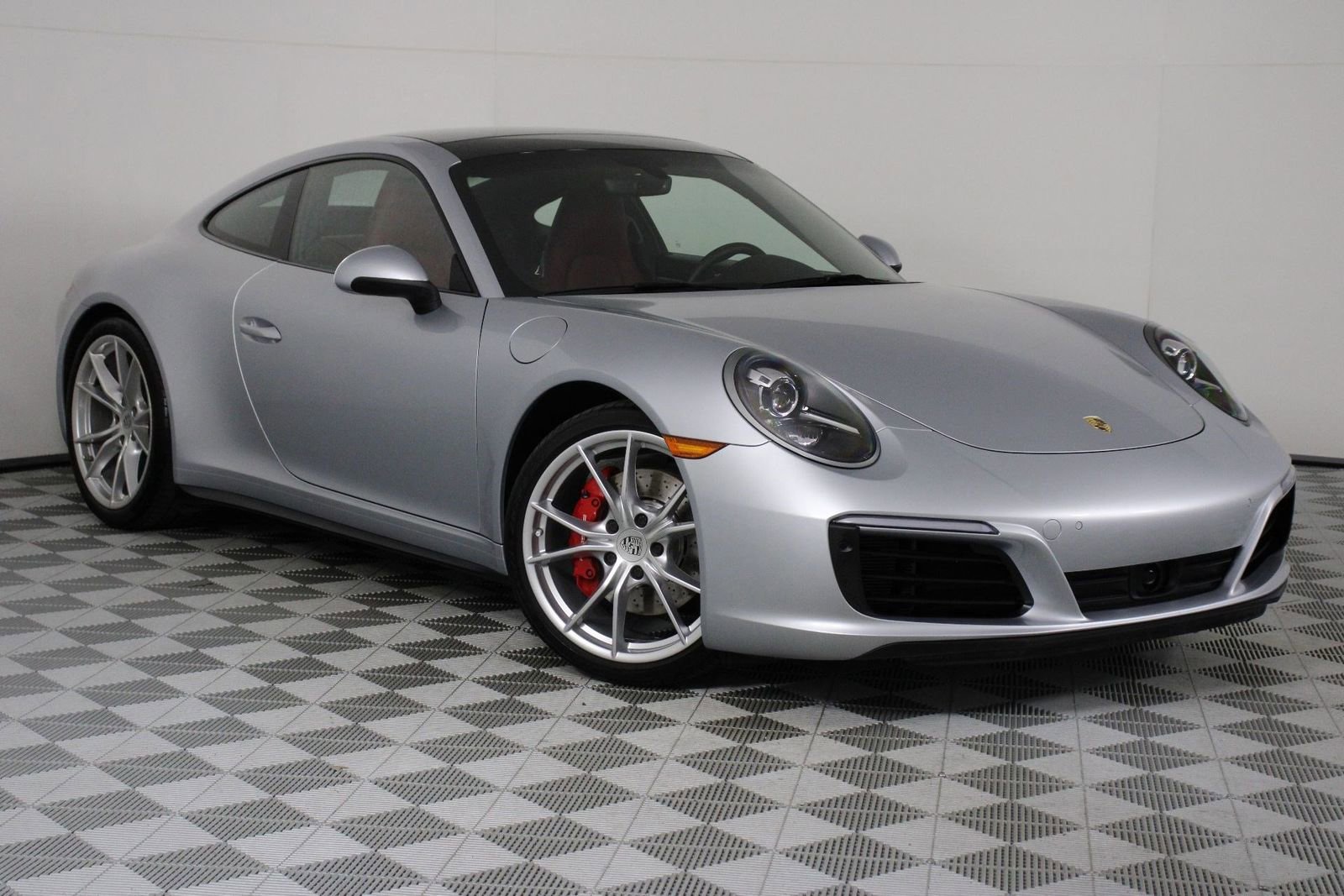 Certified 2018 Porsche 911 Carrera 4S image 9