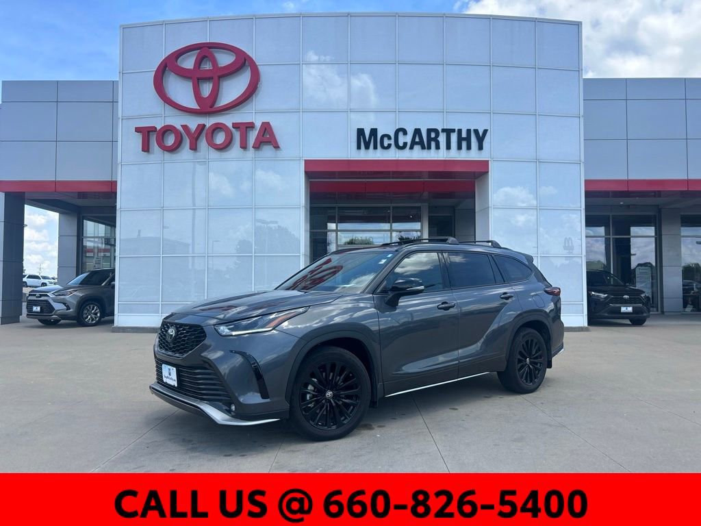 Certified 2025 Toyota Highlander XSE AWD/4WD image 1