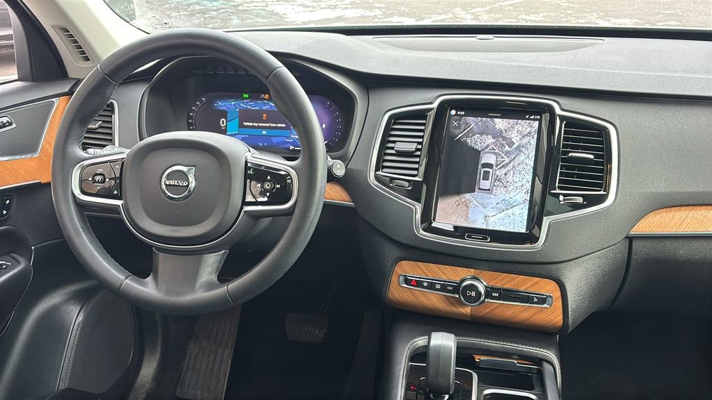 Certified 2023 Volvo XC90 B5 Plus w/ Protection Package Premier image 7