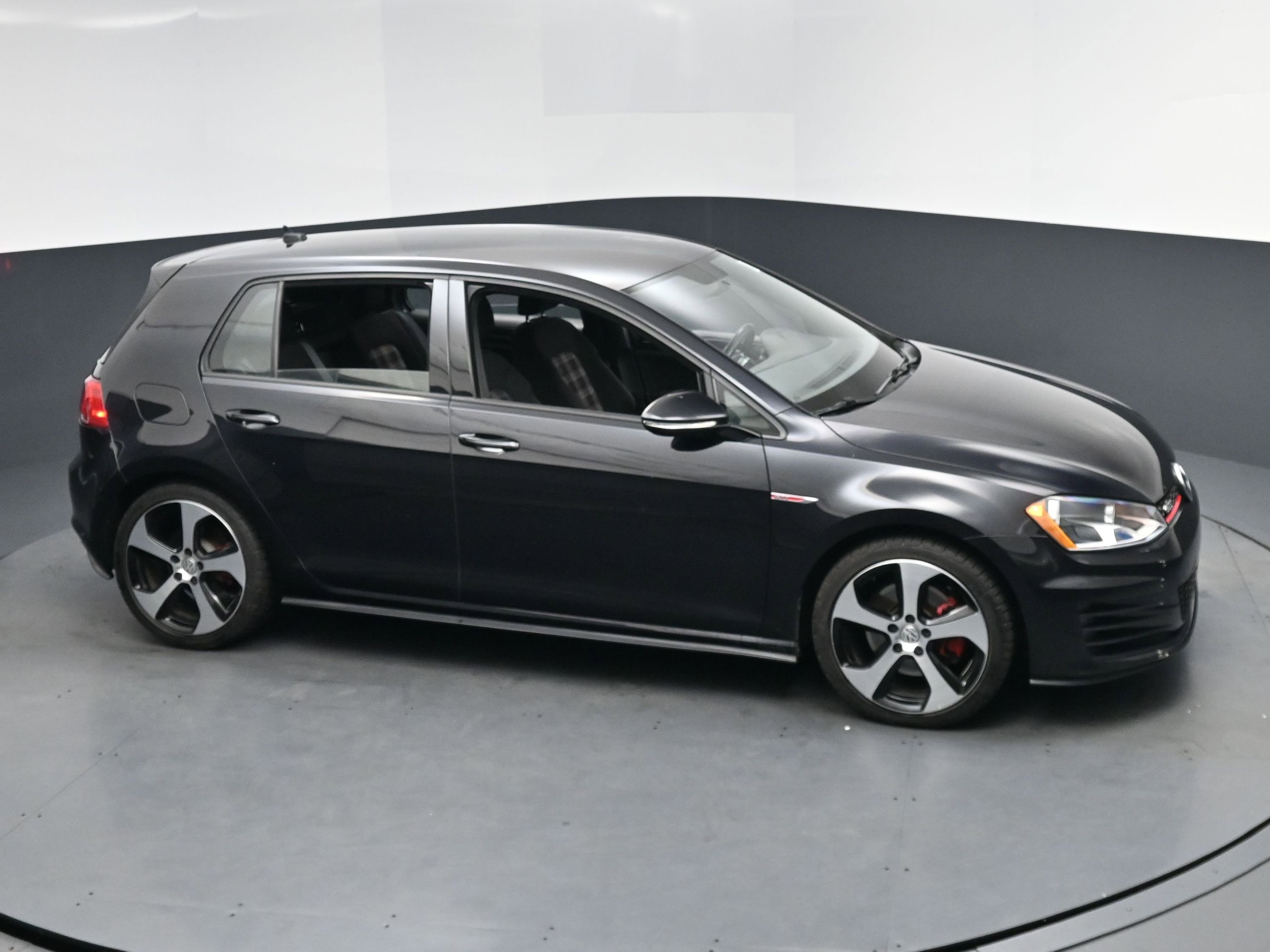 Used 2016 Volkswagen GTI S image 7